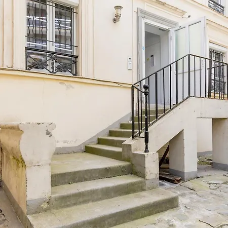 Rest In Historical 1850's Monastery With View Appartamento Parigi